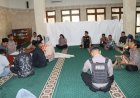 Polisi-Fasilitasi-Tahanan-Narkoba-Menikah-di-Masjid-Baiturahim-Polres-Kediri-Kota