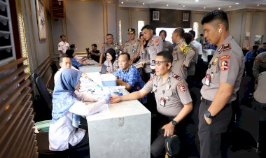 Polresta-Malang-Kota-dan-Serdik-Sespimma-Gelar-Donor-Darah-di-Hari-Kesehatan-Nasional-2025