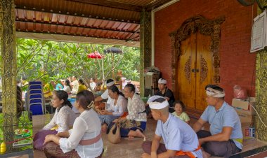 Pura-Kertha-Bumi-Bhayangkara-Gelar-Ibadah-Hari-Raya-Kuningan