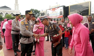 Awali-2026,-Sebanyak-138-Anggota-Polri-dan-ASN-Polresta-Sidoarjo-Naik-Pangkat