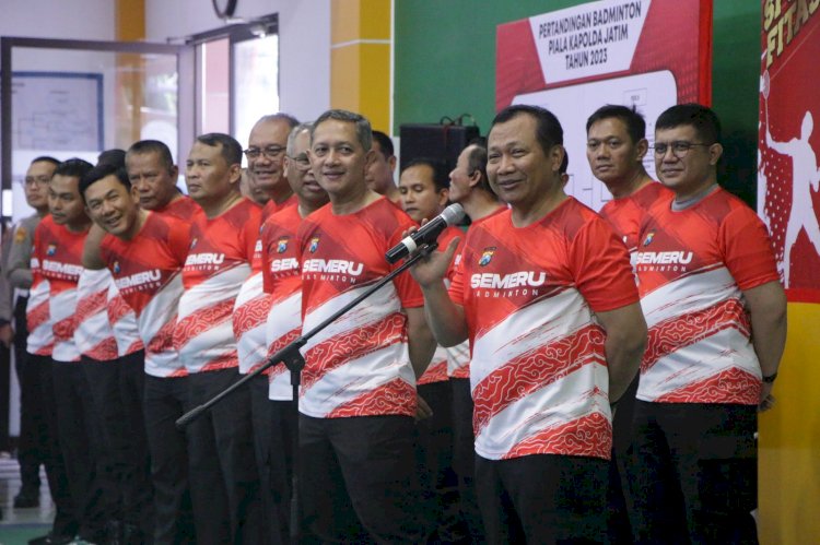 Peringati Hari Olahraga Nasional, Polda Jatim Gelar Badminton Kapolda Cup 2023