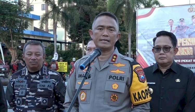 Pimpin Apel Gelar Pasukan Operasi Ketupat Semeru 2024 Kapolda Jatim Targetkan Zero Kecelakaan