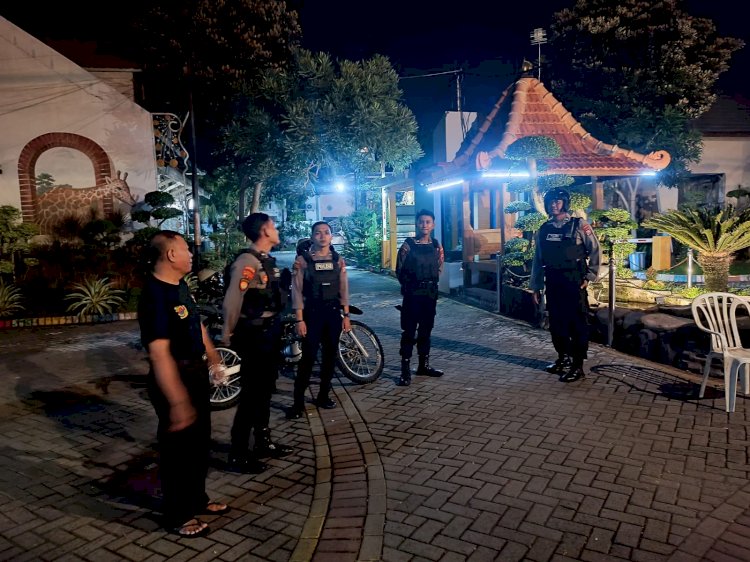 Satgas Preventif Ops Ketupat Semeru 2024 Polres Lamongan Optimalkan Patroli Rumah Warga yang Ditinggal Mudik