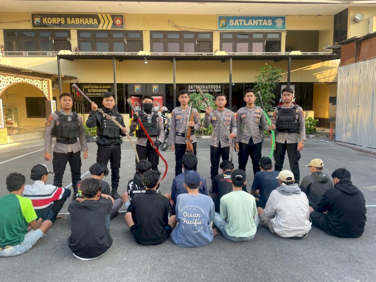 Harkamtibmas Polres Pelabuhan Tanjungperak Amankan 14 Anggota Komplotan Gangster di Tambak Wedi