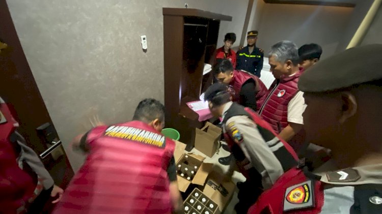 Harkamtibmas, Personel Gabungan Polresta Banyuwangi Gelar Razia Tempat Hiburan Malam